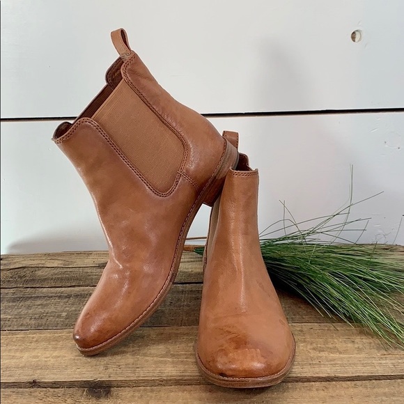 frye anna leather chelsea boot